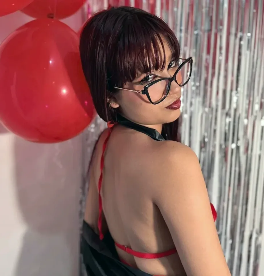 Carlota, 18 años